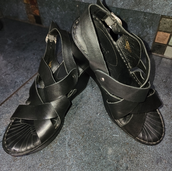 Born Cataleen Wedge Sandles Women's size 9 - Picture 2 of 11